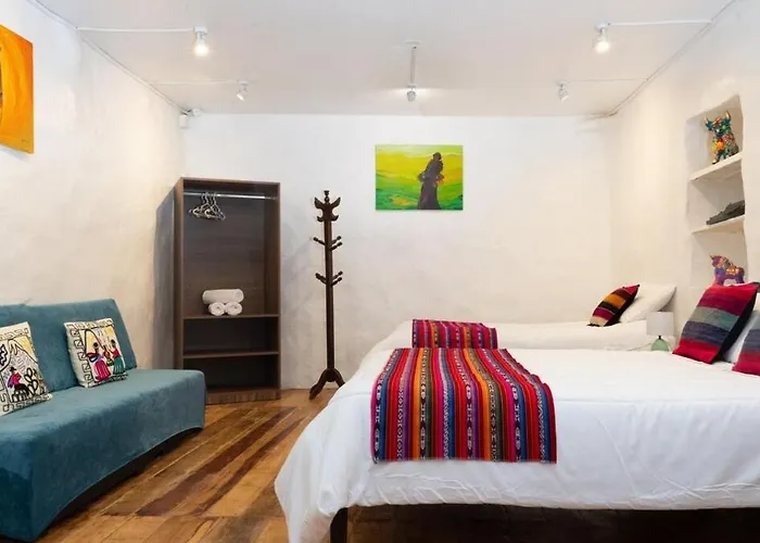 Casa vacanze Cozy House Near Mean Square - Free Airport Pickup