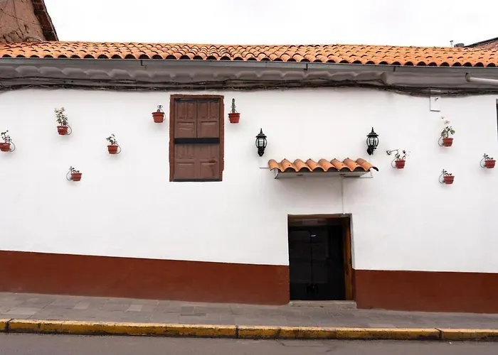 Cozy House Near Mean Square - Free Airport Pickup Casa vacanze